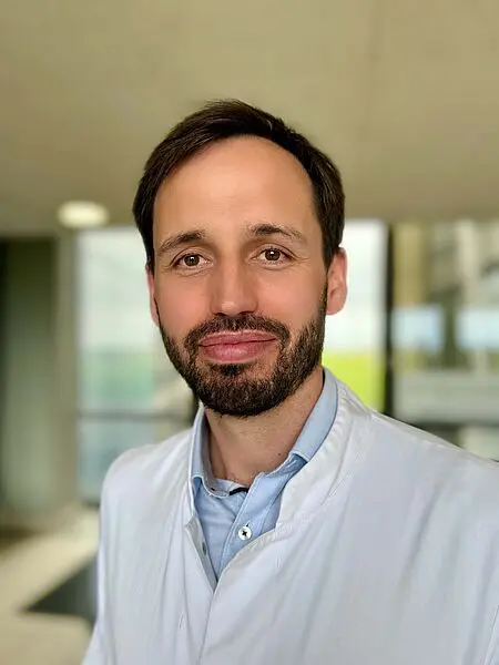 Dr. med. Marco Witkowski, Facharzt für Kardiologie an der Klinik für Kardiologie, Angiologie und Intensivmedizin des Deutschen Herzzentrums der Charité (DHZC), Campus Benjamin Franklin. | Copyright: Deutsches Herzzentrum der Charité (DHZC) 