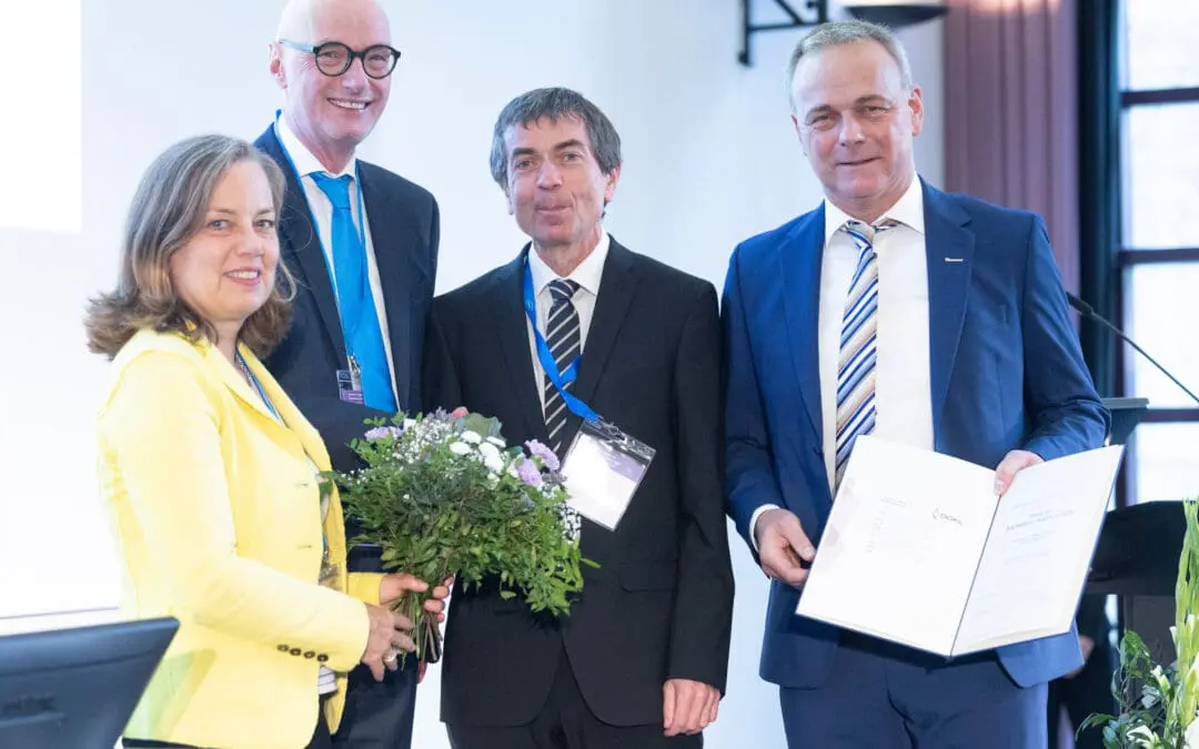 Rudolph Valenta erhält Preis für biochemische Analytik