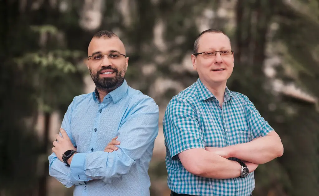 Die Erfinder, Gruppenleiter Dr. Ali H. Shaib (links) und Prof. Dr. Silvio O. Rizzoli, Direktor des Instituts für Neuro- und Sinnesphysiologie der Universitätsmedizin Göttingen (UMG). (Copyright: A. Shaib) 