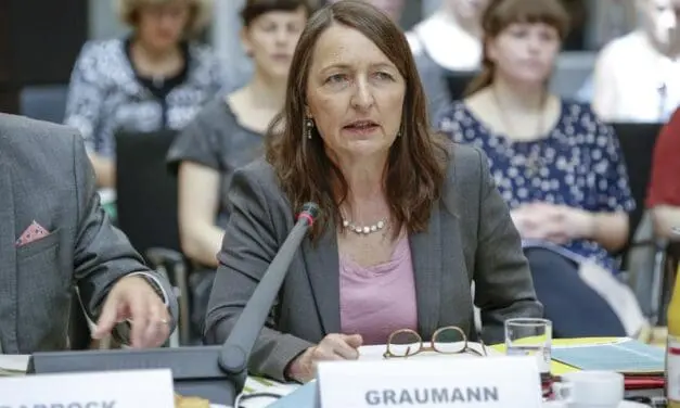 NACHGEFRAGT: „Für meinen Geschmack sind zum Beispiel immer zu viele Jurist_innen im Ethikrat vertreten”