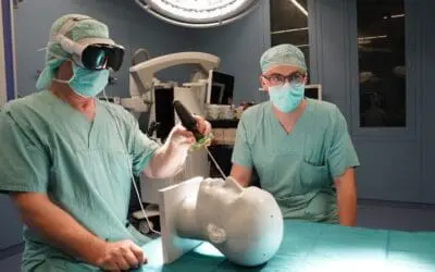 Datenbrille revolutioniert Navigation bei neurochirurgischen Eingriffen