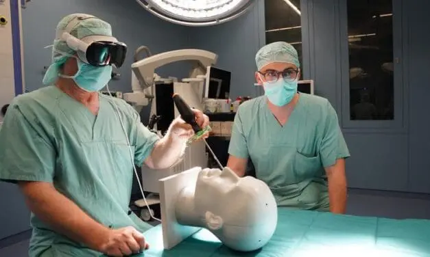 Datenbrille revolutioniert Navigation bei neurochirurgischen Eingriffen