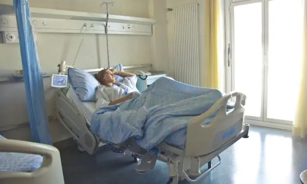 Selpercatinib zeigt Überlebensvorteile bei medullärem Schilddrüsenkarzinom