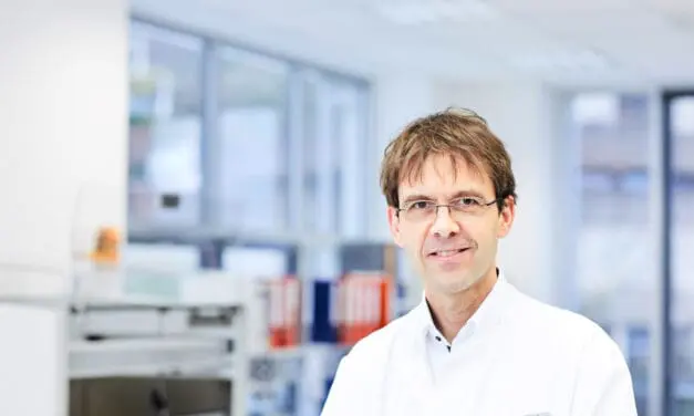 NACHGEFRAGT: „Meine Vermutung ist, dass die Begrüßung des GOÄneu-Entwurfes der einfachste Weg für Frau Warken war“