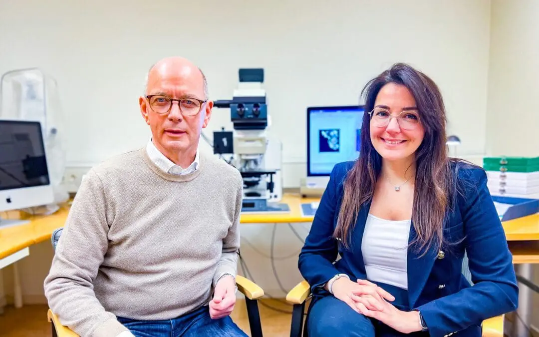 Zahnimplantate: Titan-Mikropartikel in der Mundschleimhaut beeinflussen womöglich 14 Gene