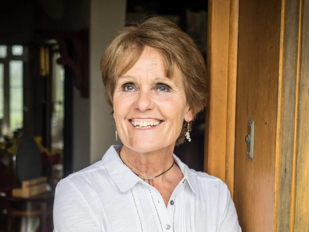 Emeritierte Professorin Gina Rippon (Bild: Aston University)