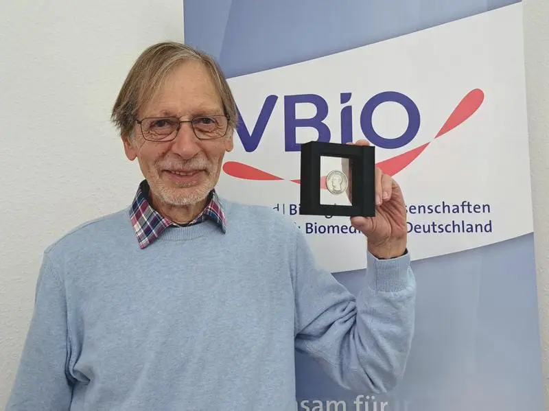 Prof. Dr. Wolfgang Nellen erhielt die Treviranus-Medaille des VBIO | Quelle: Foto: VBIO