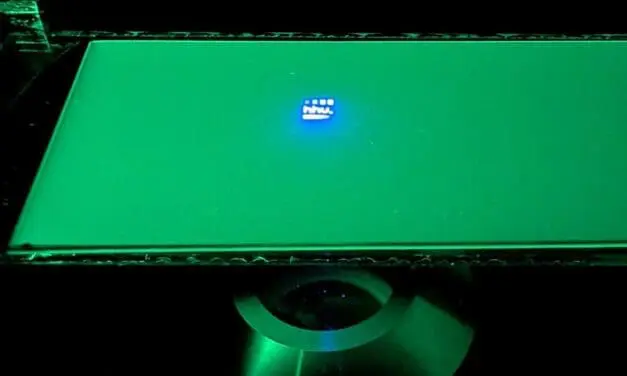 Lichtgesteuerte Zellmanipulation: Neue Durchbrüche in der Synthetischen Biologie