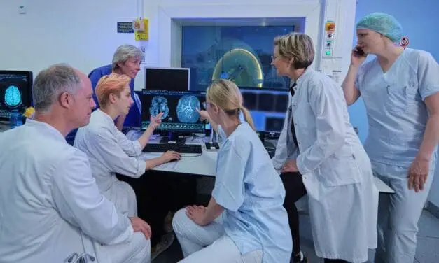 UKL führt Thrombektomien bei Kindern durch und entwickelt Leitfaden