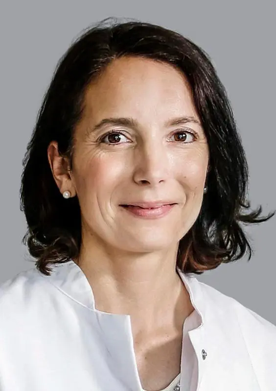 Prof. Dr. med. Evelyn Ullrich erhält den Novartis-Preis für therapierelevante immunologische Forschung | Quelle: Evelyn Ullrich | Copyright: DGfI 
