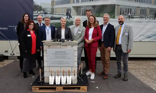 Grundsteinlegung für Helmholtz-Institut für One Health in Greifswald