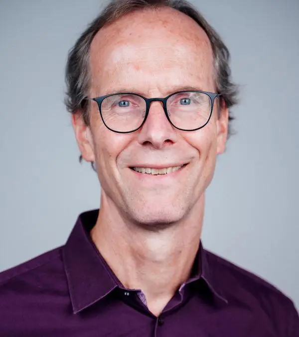 Neues Handbuch beleuchtet Einfluss digitaler Technologien auf die Gesundheit