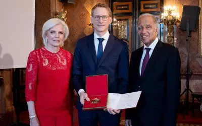 Hamburger Wissenschaftspreis 2025 geht an Virologe Florian Klein für Pionierarbeit bei HIV-Therapie