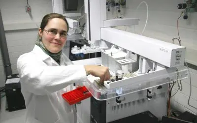 Meina Neumann-Schaal zur außerplanmäßigen DSMZ-Professorin ernannt