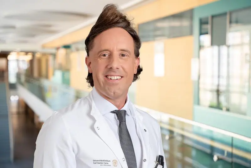 Porträtfoto von Prof. Timo Siepmann | Quelle: Michael Kretzschmar | Copyright: Michael Kretzschmar / UKD |