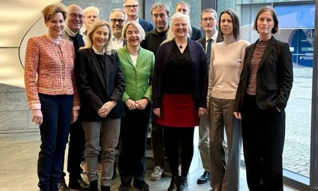 Eva Winkler bleibt Vorsitzende der Zentralen Ethikkommission (ZEKO)