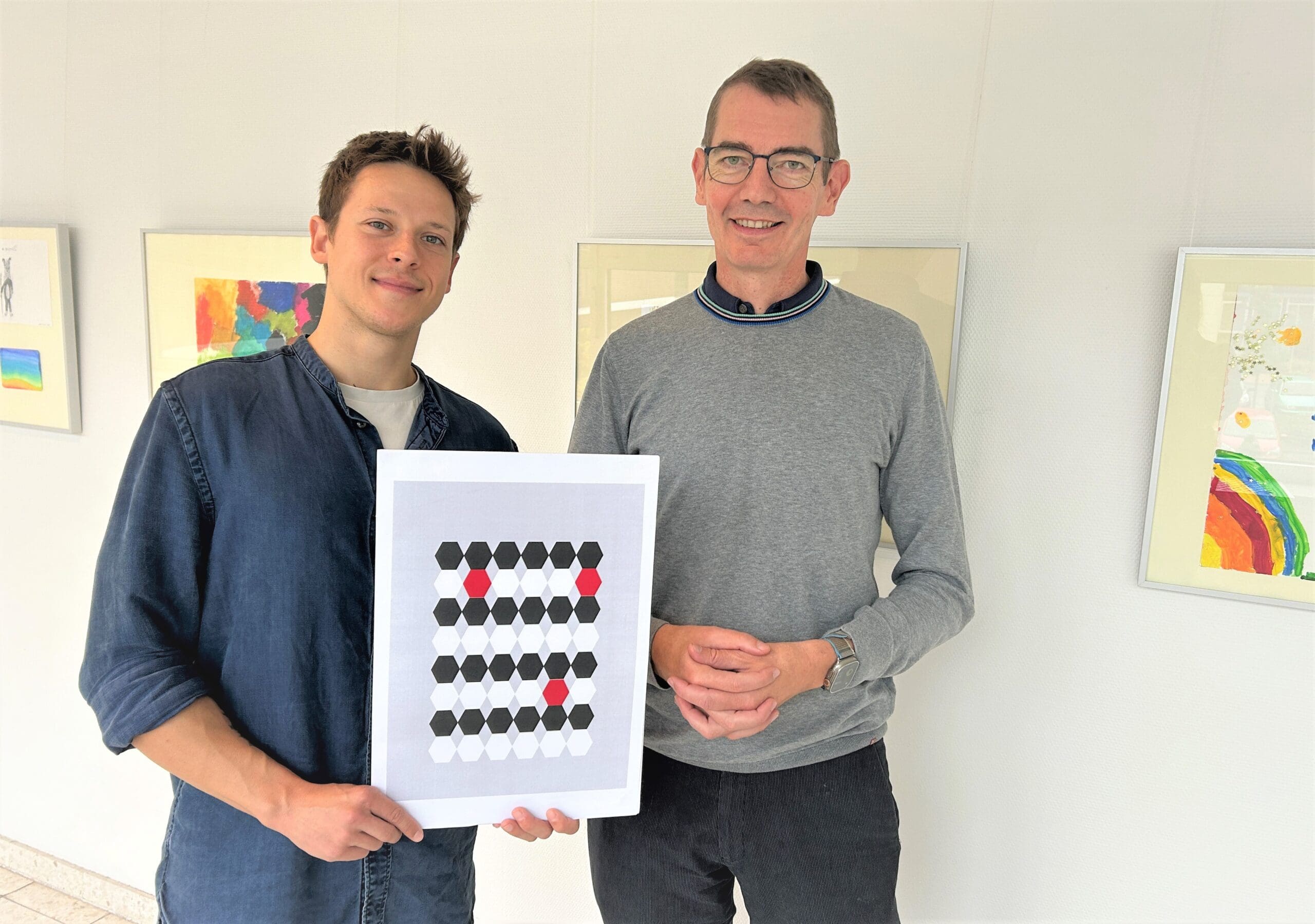 Professor Dr. Christian Kratz und Jonas Windrich haben das Krebsrisiko bei Patientinnen und Patienten mit Multi-Organ Mosaik-RASopathien analysiert (Jana Illmer/MHH)