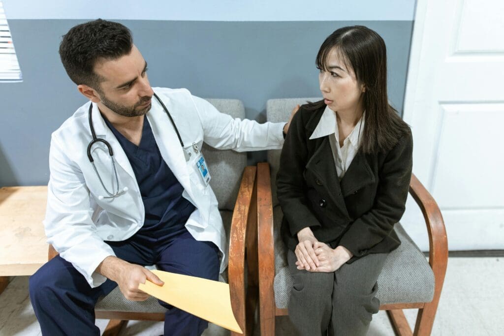 Doctors should bring a combination of technical and interpersonal qualities to therapies in order to handle the situation professionally and empathetically. (Credits: RDNE Stock project)   