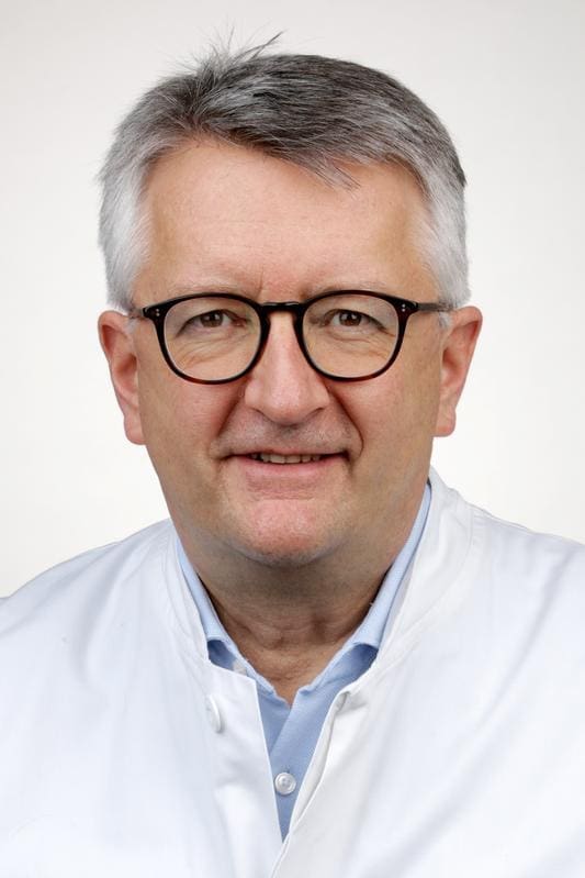 Prof. Peter Kummer, phoniatrist and pediatric audiologist at the UKR | Source: Vincent Schmucker UKR