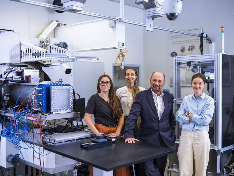 RC grant recipient Professor Marco Durante with part of his BARB team at GSI/FAIR Biophysics | Copyright: © J. Hosan, GSI/FAIR
