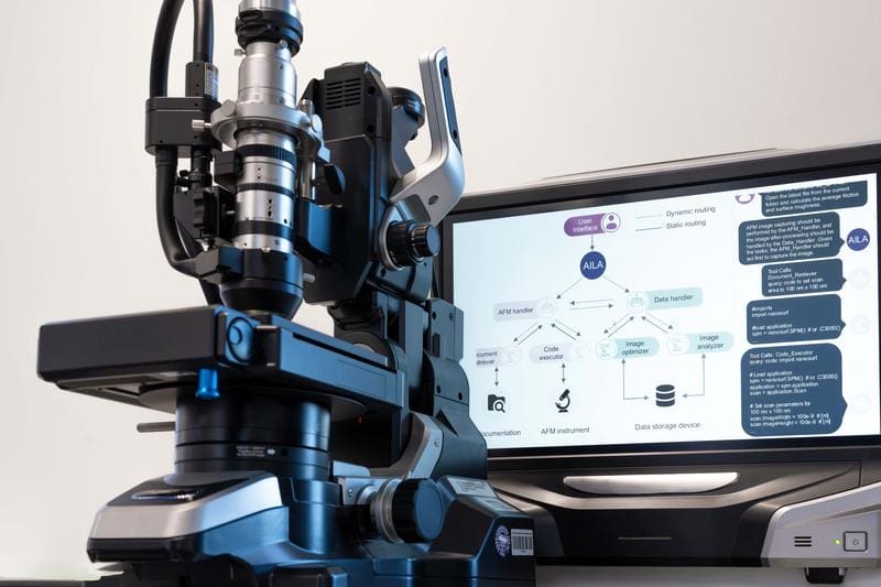 An LLM agent independently conducts experiments on an atomic force microscope when requested. | Source: Photo: Nicole Nerger/University of Jena |