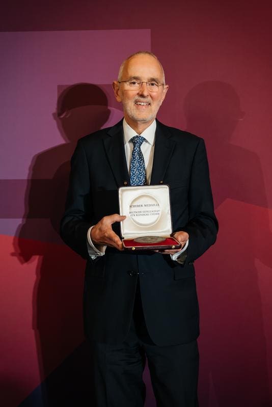 Recipient of the Scherer Medal of the DGKL: Prof. Dr. Dr. Klaus Peter Kohse | Source: Franziska Werner | Copyright: DGKL
