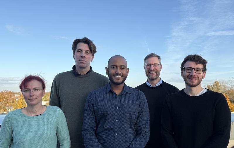 From left: PD Dr. Anke Fähnrich (LIED/UzL), Prof. Hauke Busch (LIED/UzL), Dr. Karosham Reddy (FZB), Prof. Markus Weckmann (FZB, UKSH, UzL), Yamil Maluje (SONG/UzL) | Source: W. Nurieva | Copyright: University of Lübeck