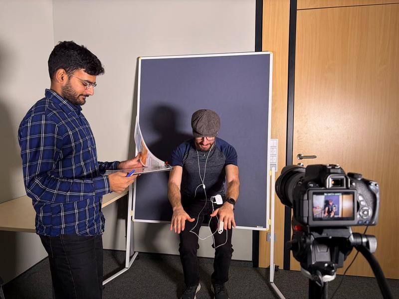 The team led by Bhargav Acharya, William Saakyan, Professor Dr. Barbara Hammer and Hanna Drimalla deliberately relied on realistic scenarios. They developed their own data set. | Source: Hanna Drimalla | Copyright: Bielefeld University