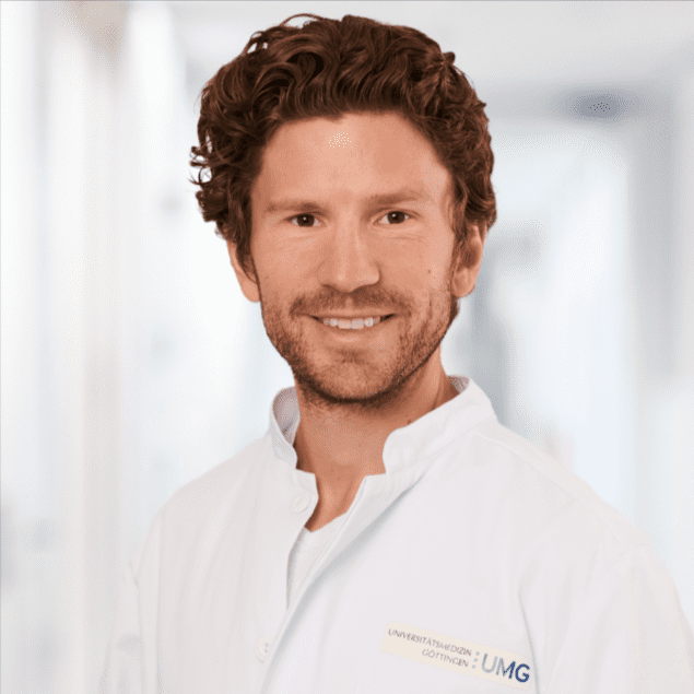 Prof. Moritz Schnelle is Chief Physician for Laboratory Medicine at the Interdisciplinary UMG Laboratory and Director (interim) of the Institute of Clinical Chemistry. Credits: UMG/Frank Stefan Kimmel 