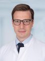 Seit August leitet Prof. Maximilian Pfau die W3-Professur für Retinologie und erbliche Netzhauterkrankungen an der Augenklinik des Universitätsklinikums Bonn (UKB) | Quelle: Rolf Müller | Copyright: Universitätsklinikum Bonn (UKB) |