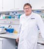 Der nun von der FDA zugelassene Wirkstoff wurde maßgeblich von Prof. Stephan Urban, Medizinische Fakultät Heidelberg der Universität Heidelberg und Deutsches Zentrum für Infektionsforschung (DZIF), entwickelt. | Copyright: Universitätsklinikum Heidelberg